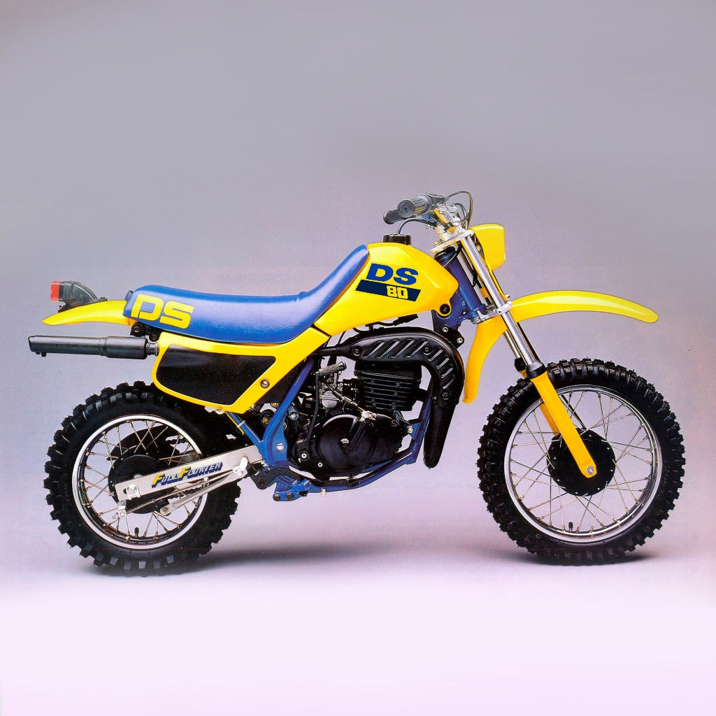 Sticker decal Suzuki dirt bike graphics DS 80 1988 Side Cover Tank Sample Application – vintage_bike_store