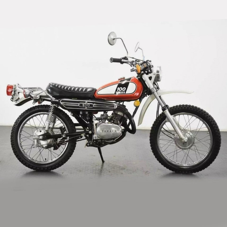 Sticker Decal DT 100 DTB100 1976 side cover tank (Free shipping) vintage_bike_store
